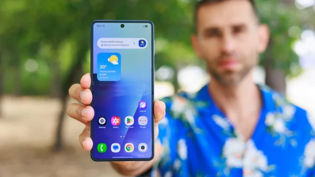 Раскладушка без складок и «широкий» формат как Samsung готовит революцию складных смартфонов (2) Стоит ли брать Смартфон Samsung Galaxy Z Fold? | DGL.RU