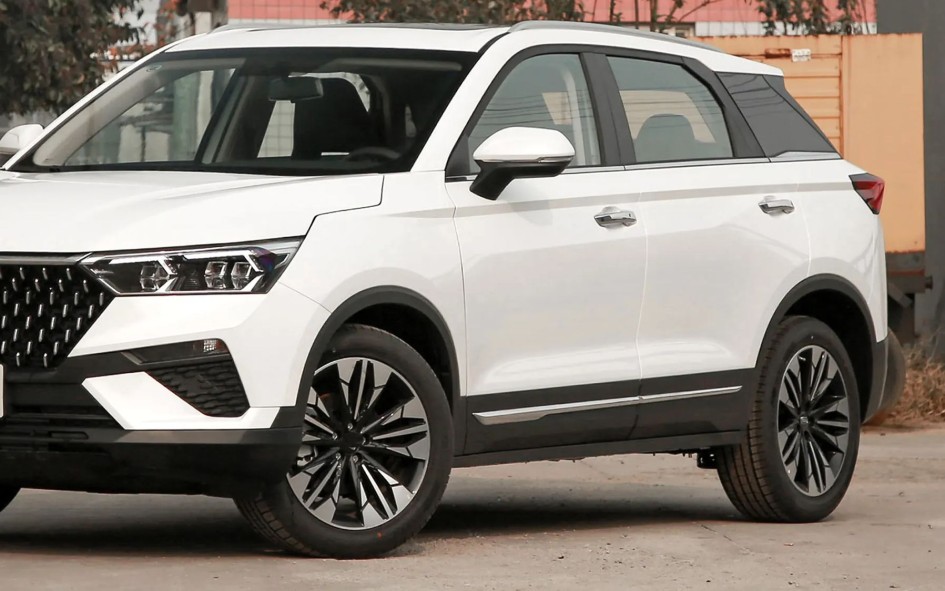 Редкая Lada X-Cross 5: в России продают уникальный кроссовер ограниченной серии