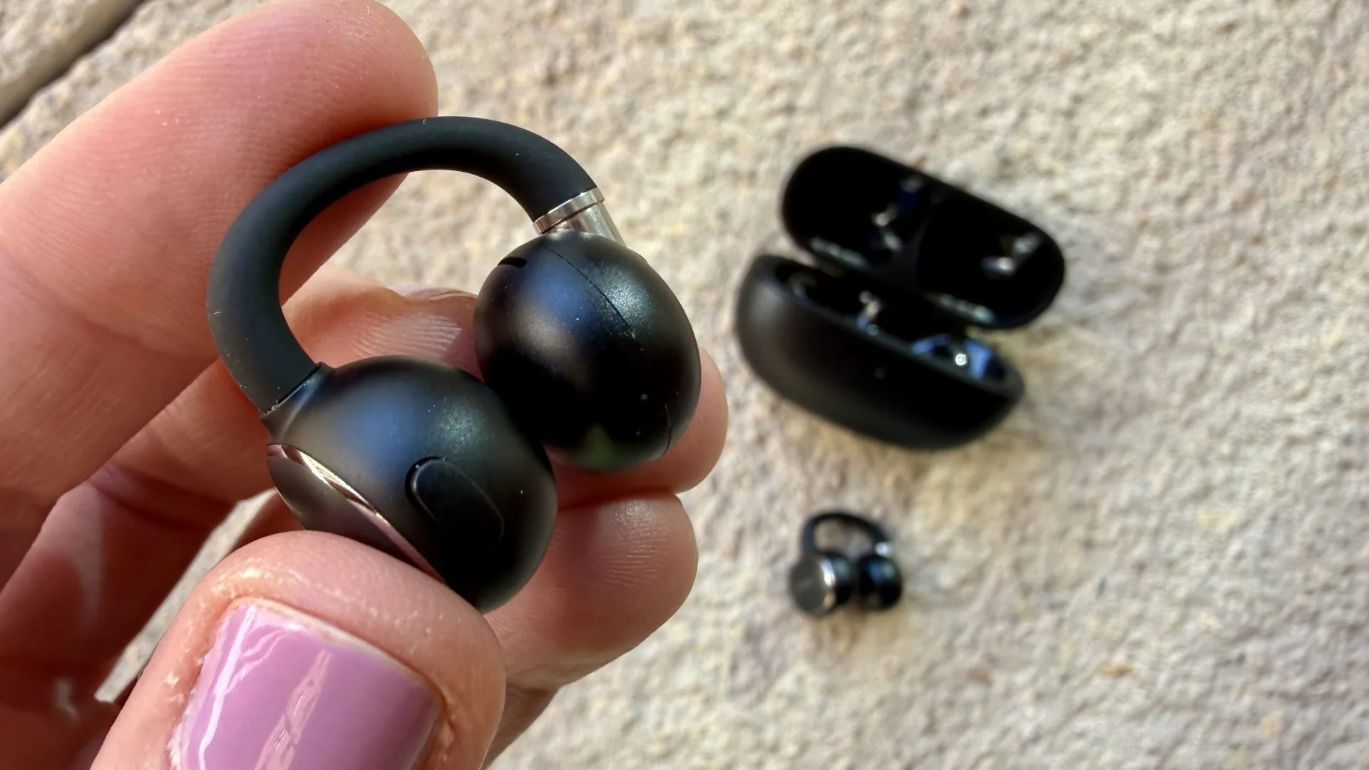 Обзор Earfun Clip 2 в России - лучшая недорогая пара наушников картинка Наушники Earfun Clip 2 удивили ценой и ИИ | DGL.RU