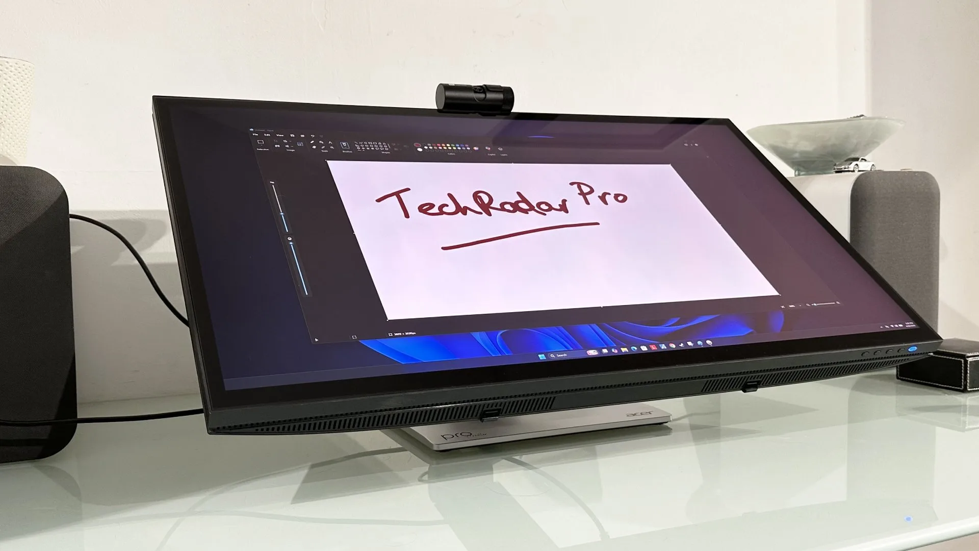 Обзор Acer ProCreator PE320QXT: 6K-монитор с сенсорным экраном картинка Acer ProCreator PE320QXT — 6K-монитор | DGL.RU