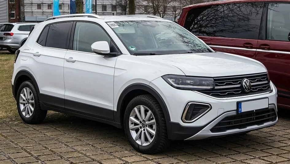 Volkswagen T-Cross выходит на российский рынок: цена ниже конкурентов и новые опции