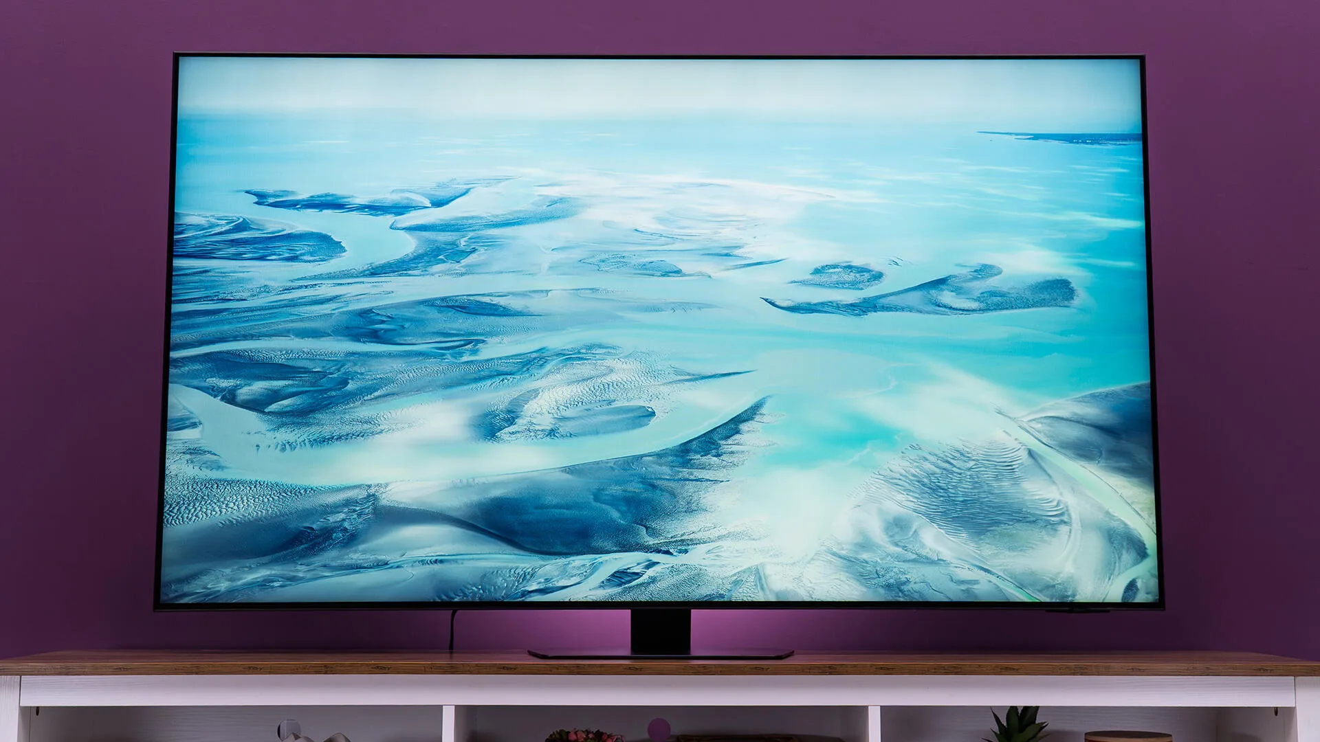 Лучшие 85-дюймовые телевизоры 2026 года: рекомендации экспертов картинка Телевизоры Samsung и LG: лучшие 85-дюймовые | DGL.RU