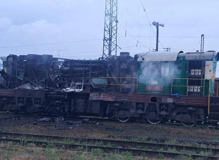Делокомотивизация Украины набирает обороты: в Запорожской области уничтожен тепловоз украинских железных дорог