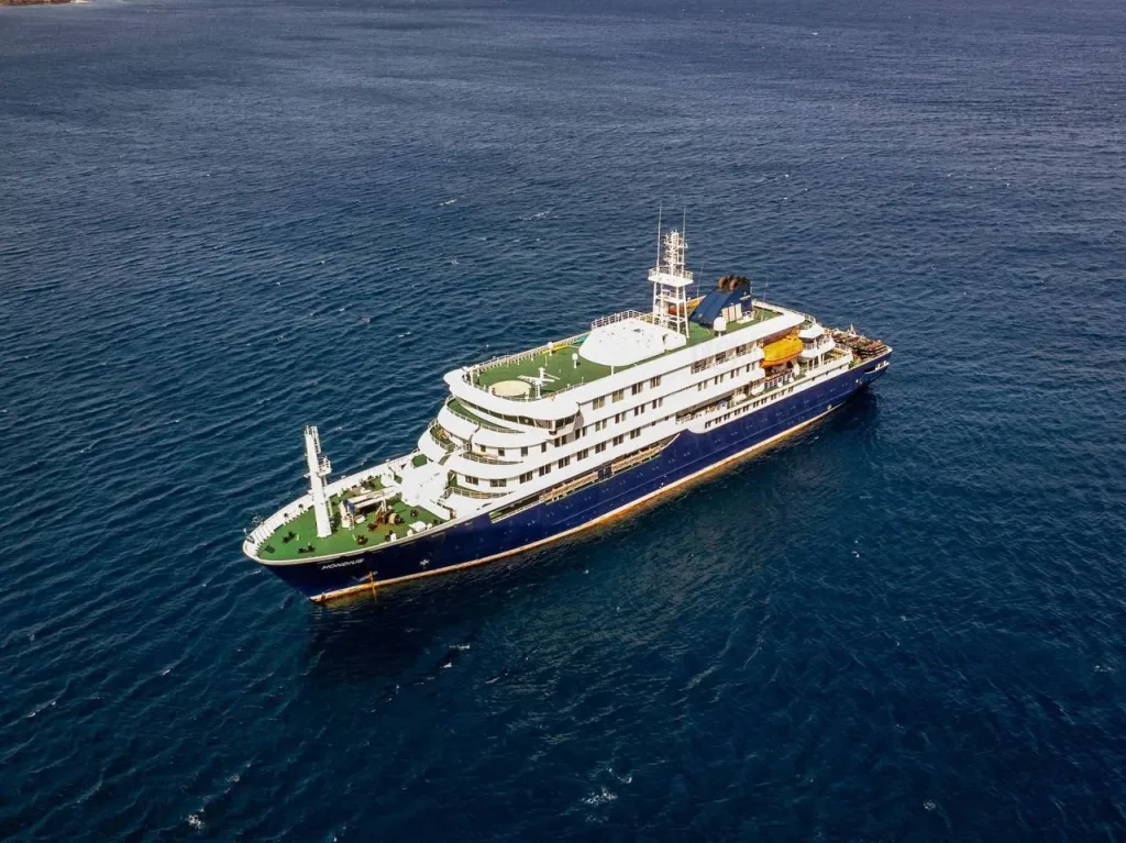 На круизном лайнере MV Hondius, следовавшем из Аргентины на Канарские острова, произошла вспышка редкого хантавируса Андес