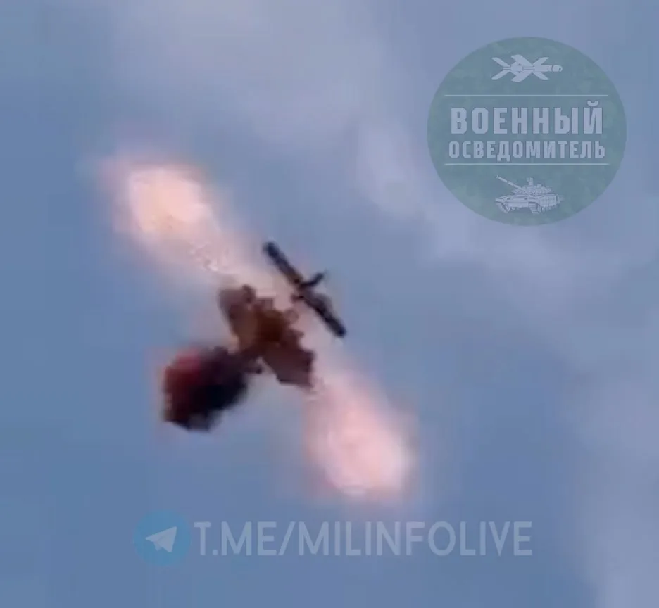 Эпичнейший момент перехвата украинского дрона-камикадзе FP-1 в небе Подмосковья попаданием зенитной ракеты