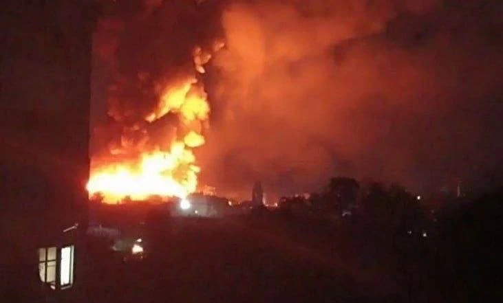 Днепропетровск продолжает пылать под продолжающимися ударами ВС РФ