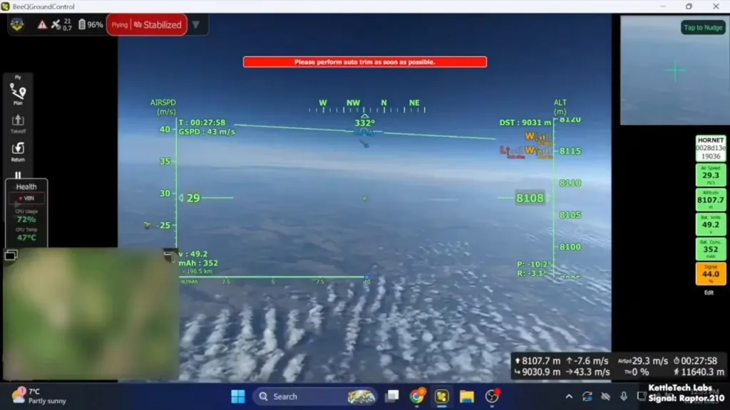 Кадры испытаний вывода американского дрона-камикадзе Hornet в район запуска при помощи аэростата