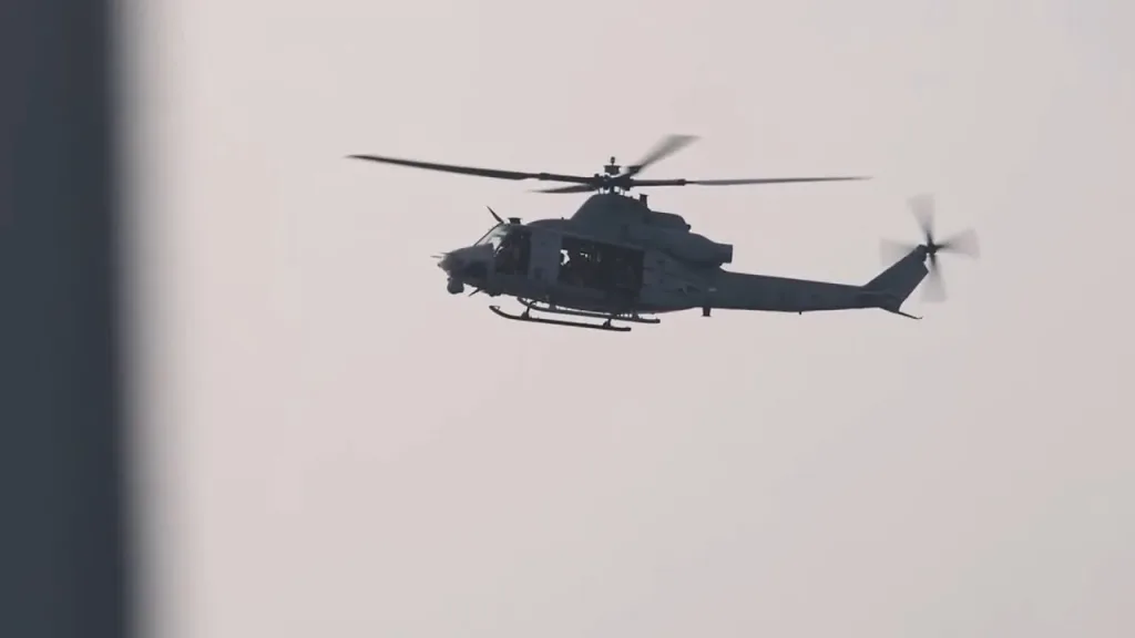 Высадка спецподразделения Force Recon из 31-го экспедиционного отряда КМП США на связанный с Ираном танкер Celestial Sea под флагом Арубы в Оманском заливе