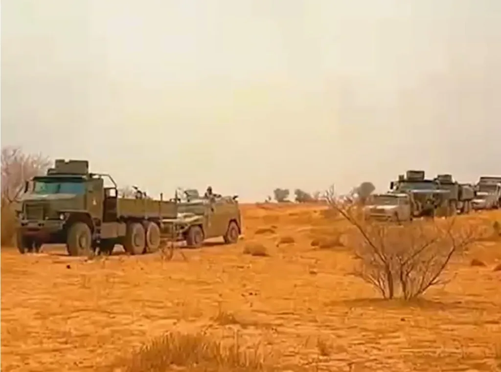 Видео работы трёхосного бронеавтомобиля «Спартак» (АМН-590911) 6х6 из 57-мм пушки АЗП-57 (С-60) в Мали