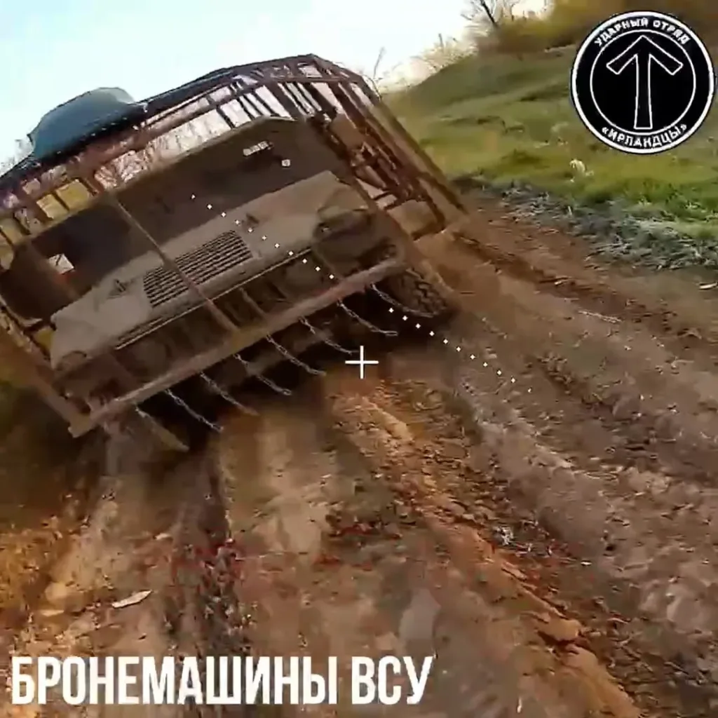 Подборка ударов FPV-дронов по бронеавтомобилям ВСУ на Добропольском выступе