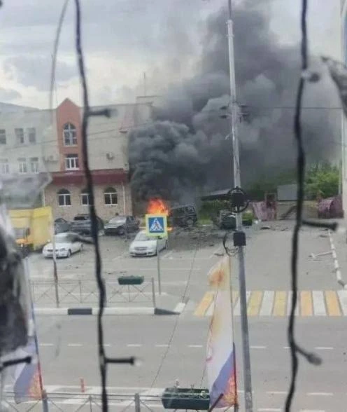 Последствия ракетного удара ВСУ по центру поселка Борисовка в Белгородской области