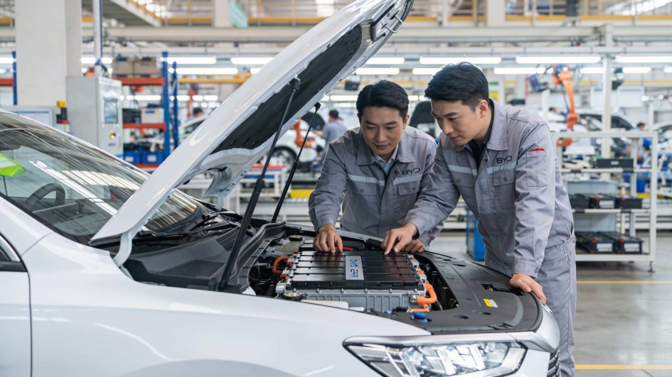 BYD нацелился на мировой рекорд: как новые батареи меняют рынок авто