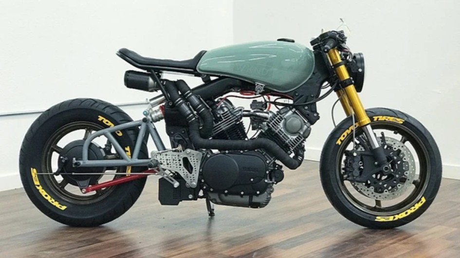 Yamaha XV750 в кастомном исполнении De Stijl Moto: премиум-детали и современные технологии