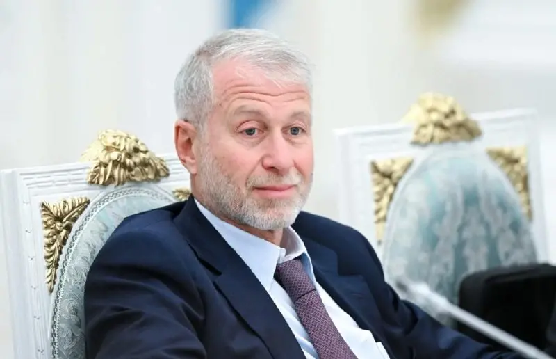 На Украине назвали имя бизнесмена, встречавшегося с Зеленским: утверждают, что это Абрамович