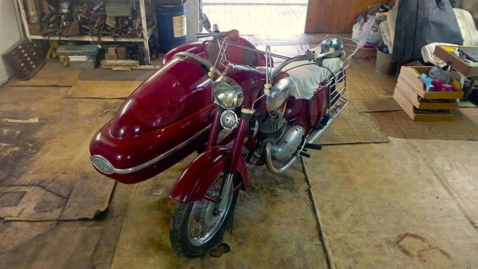 Редкая Ява 350-360 1968 года в заводском окрасе выставлена на продажу в Москве