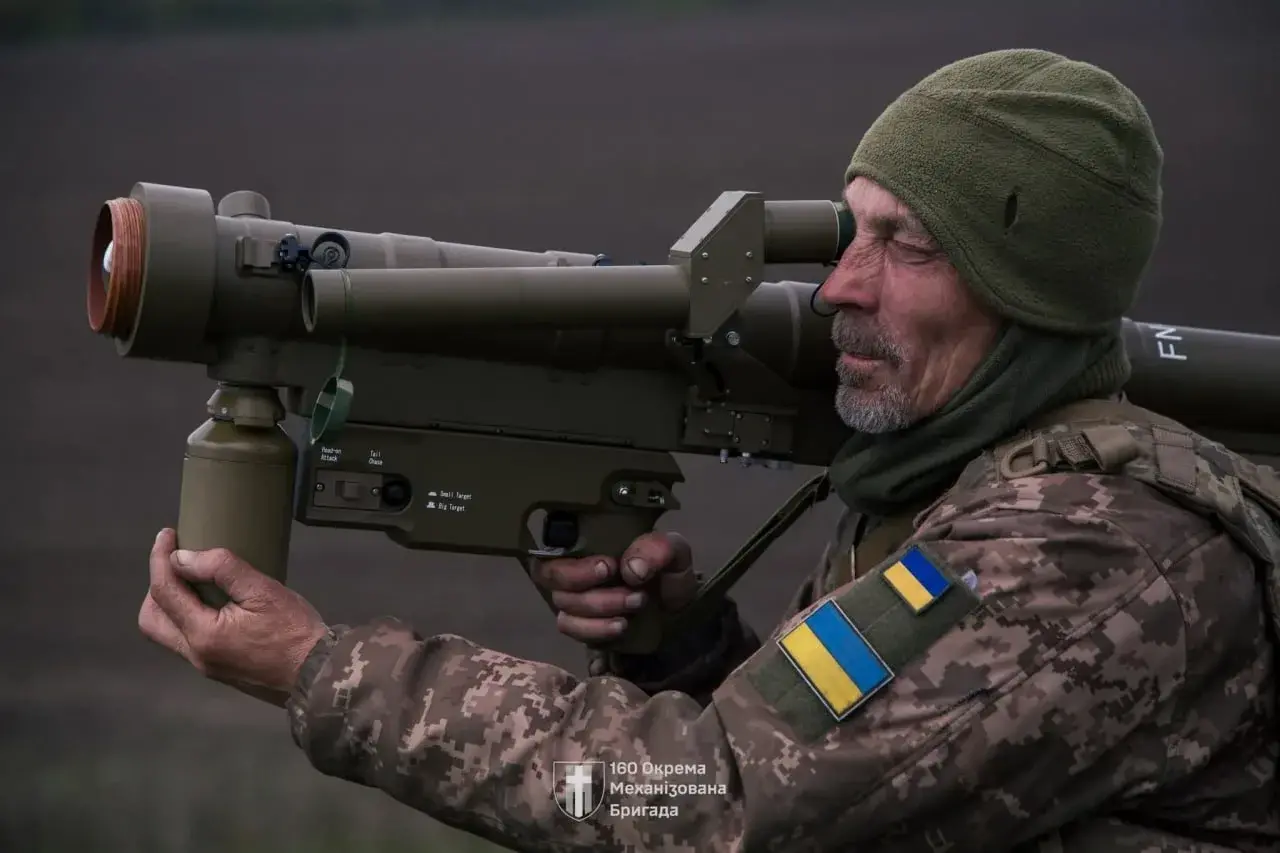 Очередной китайский ПЗРК FN-16 на вооружении украинских зенитчиков из 160-й ОМБр