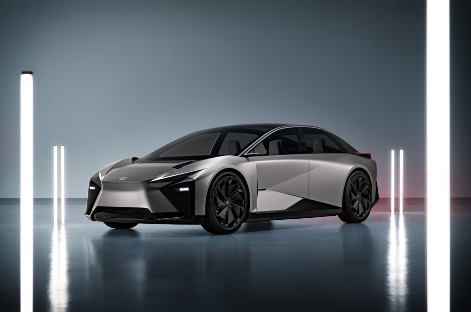 Toyota неожиданно закрыла проект электромобиля Lexus LF-ZC на финальной стадии