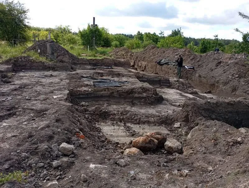 В Львовской области завершились польско-украинские поисковые работы: обнаружены вероятные места захоронений и остатки сооружений