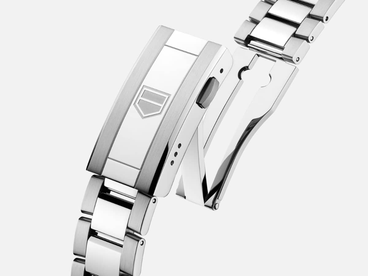 TAG Heuer против батареек: новые Aquaracer доказывают, что классическая механика начинает уступать