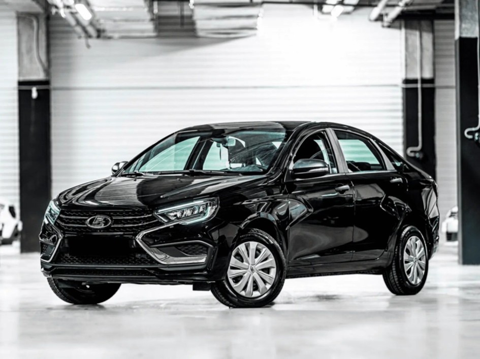 Lada Vesta 2026: плюсы и минусы базовой версии на фоне рынка и конкурентов