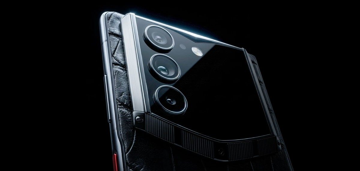 Vertu AlphaFold: роскошь или умный помощник? | DGL.RU