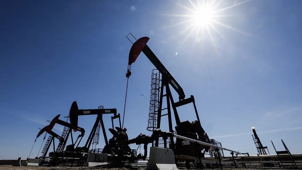 С российской нефтью ЕС борется уже 4 года. Крики, вопли, сопли, 20 пакетов санкций