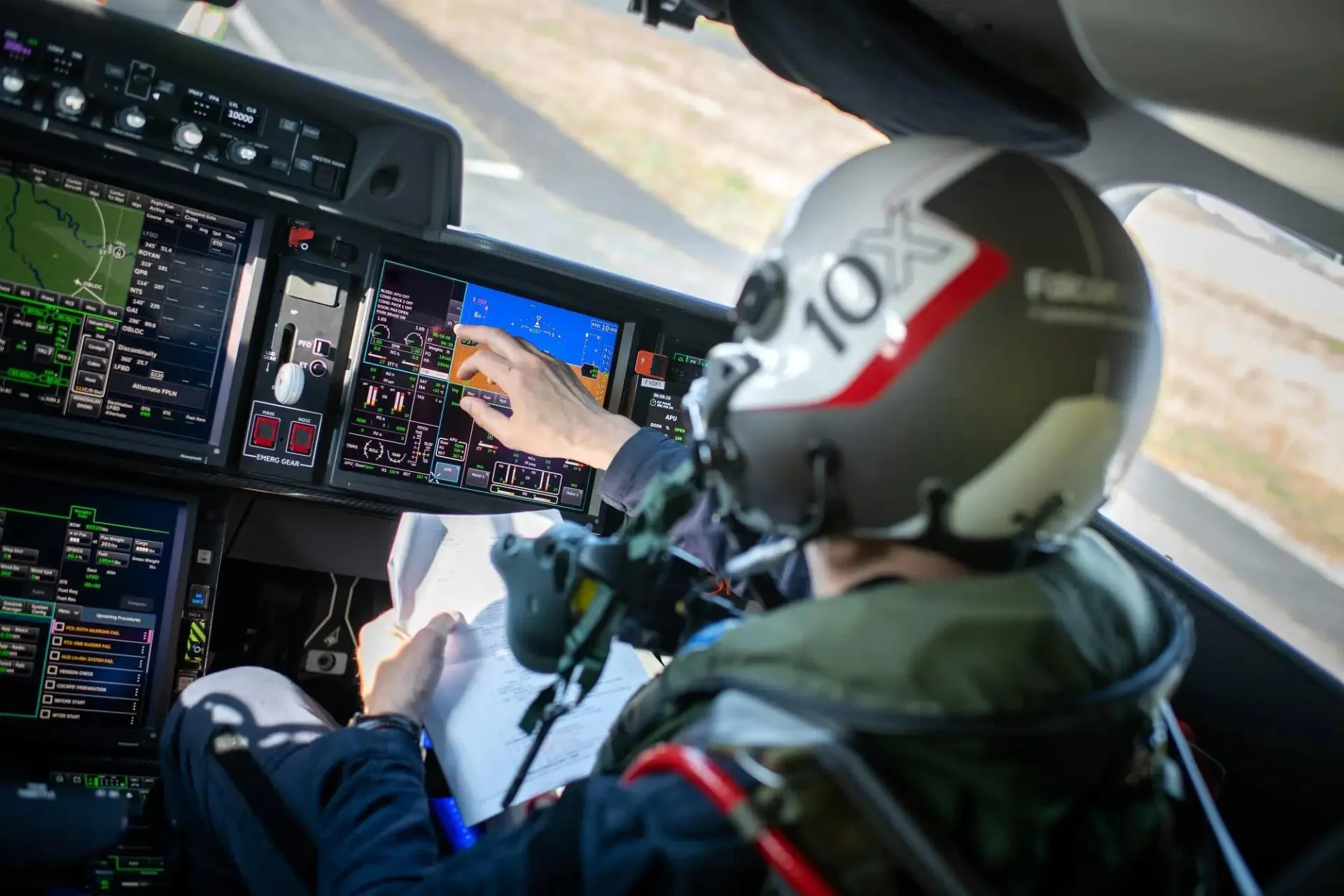 Dassault Aviation подняла в воздух первый Falcon 10X