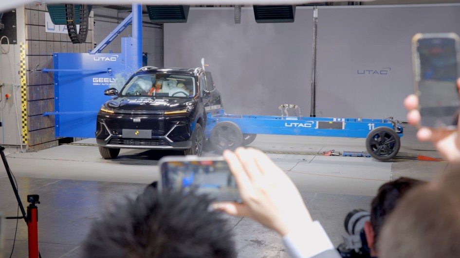 Geely EX5 EM-i прошел уникальный двойной краш-тест: детали испытания