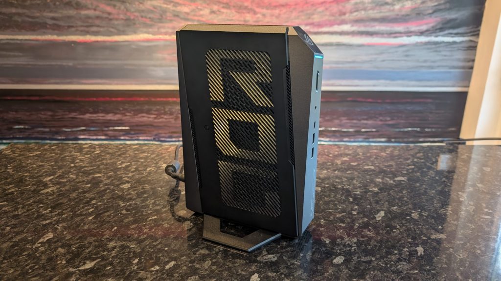 Обзор Asus ROG NUC (2025) — мощный игровой мини-компьютер картинка Asus ROG NUC