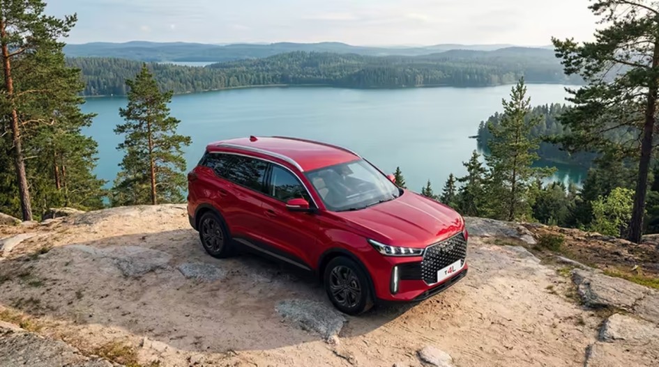 TENET T4L выходит на рынок: новый конкурент Haval M6 с современным интерьером