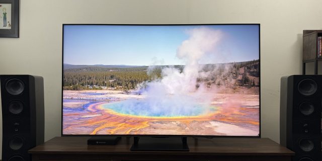 Обзор Hisense U75QG: невероятная яркость в среднем классе