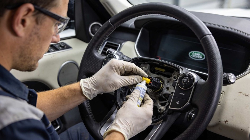 Jaguar Land Rover отзывает более 250 тысяч авто в США из-за риска с подушками
