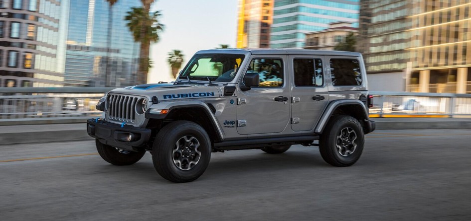 Jeep отзывает 1,3 млн машин из-за риска пожара: какие модели попали под сервисную кампанию