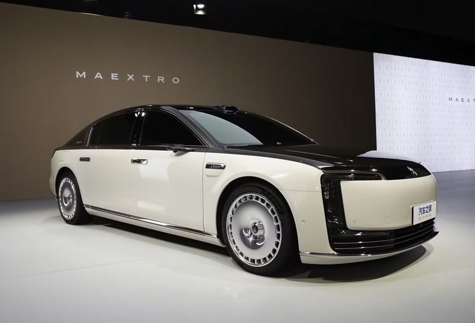 Китайские автомобили дороже Rolls-Royce: что предлагают за десятки миллионов рублей