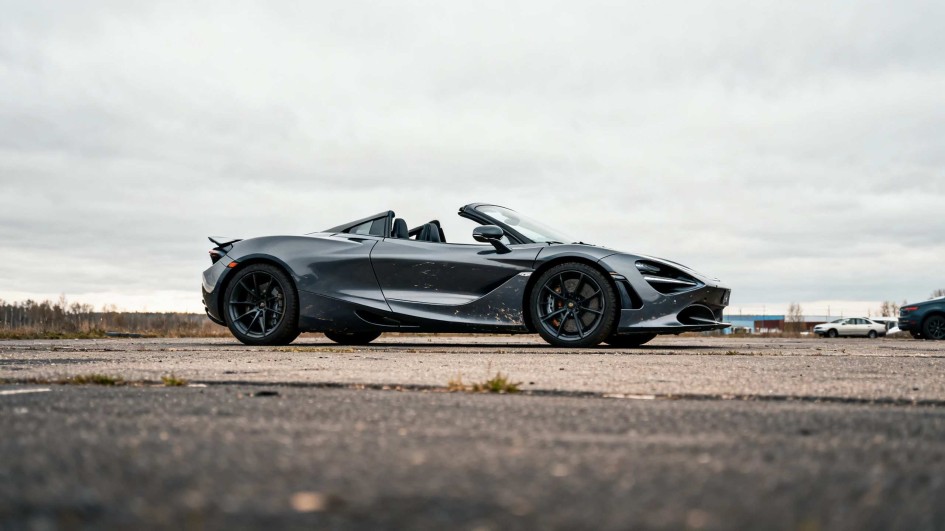 McLaren 720S Spider никак не могут продать: цена на конфискованный суперкар упала на 4 млн рублей