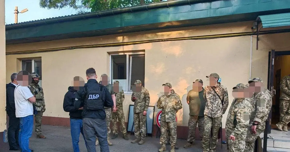 «Держали в сексуальном рабстве»: в Одесской области задержали ТЦКашников по делу о насилии над мобилизованными