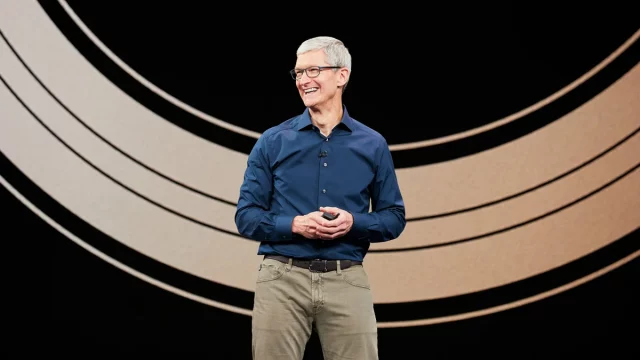 Смартфон Apple iPhone 15 Pro: стоит ли брать? | DGL.RU
