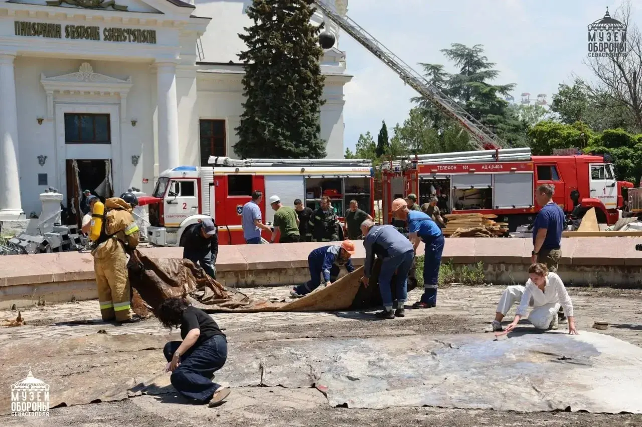 «Допрыгаетесь»: Мединский ответил на удар ВСУ по музею Севастополя