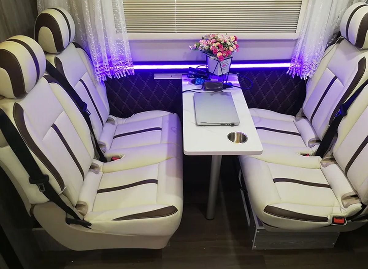 Yuejin H500C: дизельный кемпер с автоматической трансмиссией и продуманным интерьером для путешествий