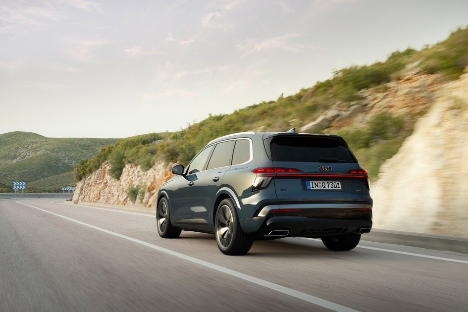 Audi Q7 нового поколения: когда ждать в России и что влияет на цену