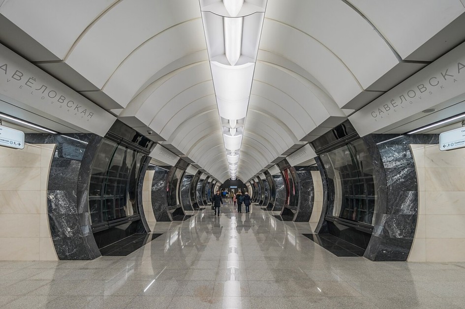 Восемь станций московского метро, которые вызывают вопросы у пассажиров