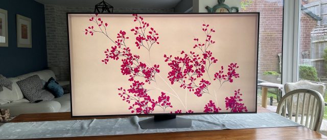 Обзор Samsung Q80D: шикарный звук и потрясающий контраст