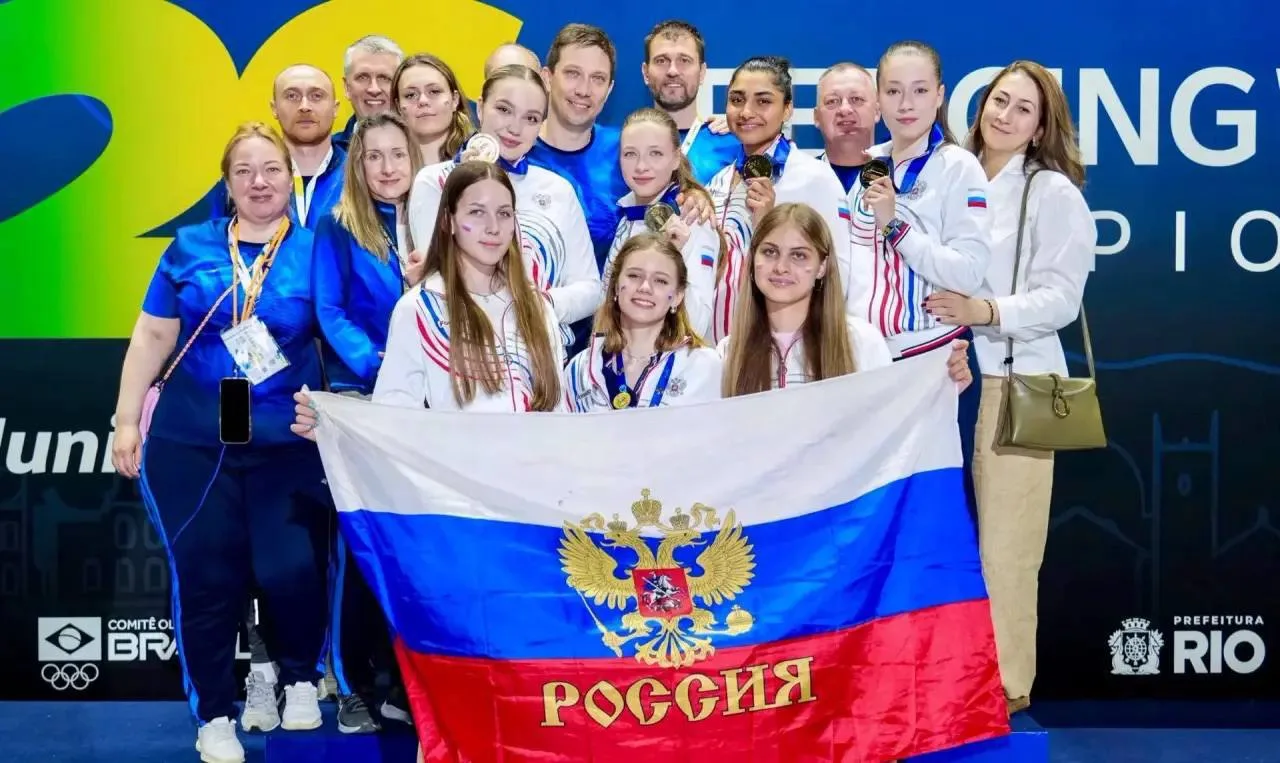Российских фехтовальщиков допустят к международным соревнованиям во всех возрастных категориях без каких-либо ограничений — в составе национальной сборной, под флагом и с гимном России