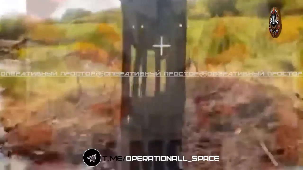 Такого вы еще явно не видели - процесс расковыривания 43 (!) FPV-дронами опоры моста через речку Нитрус в районе села Андреевка Харьковской области