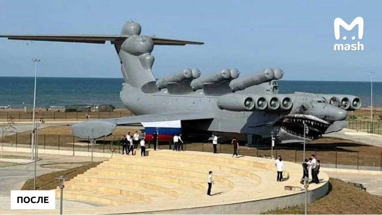 Власти Дагестана пририсовали самому большому в мире кораблю-самолёту морду акулы. Местные жители и туристы возмущены ребрендингом легендарного советского ракетоносца