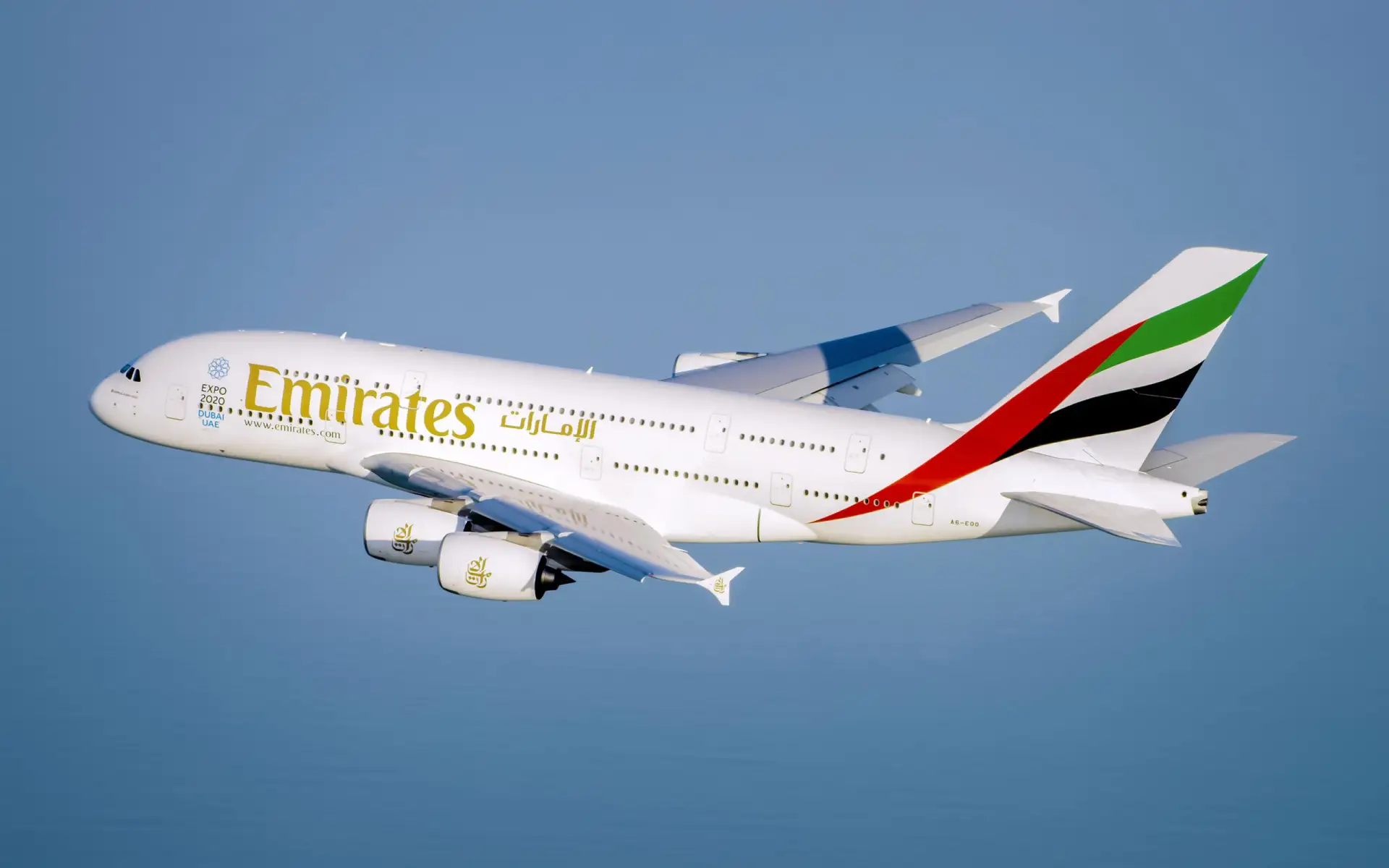 EASA требует срочных инспекций 16 Airbus A380 из-за трещин в крыле