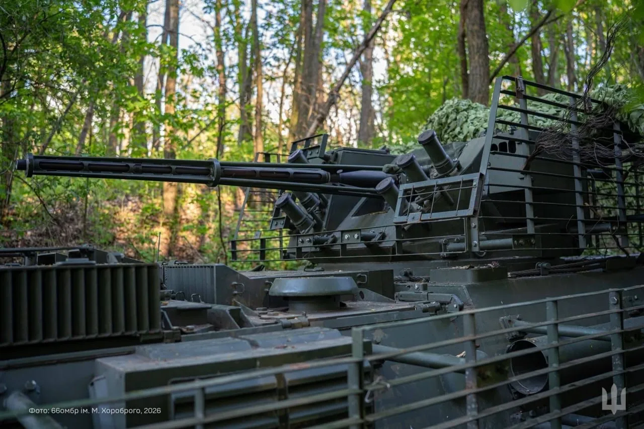 Украинский БТР-4Е на вооружении 66-й механизированной бригады ВСУ, лето 2026 года