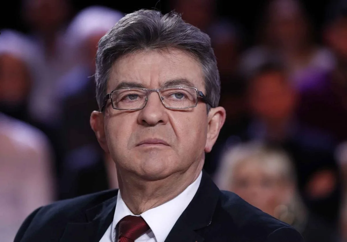 Кандидат в президенты Франции от крайне левых сил Меланшон призвал к ее выходу из НАТО и началу диалога с Россией — Le Figaro.