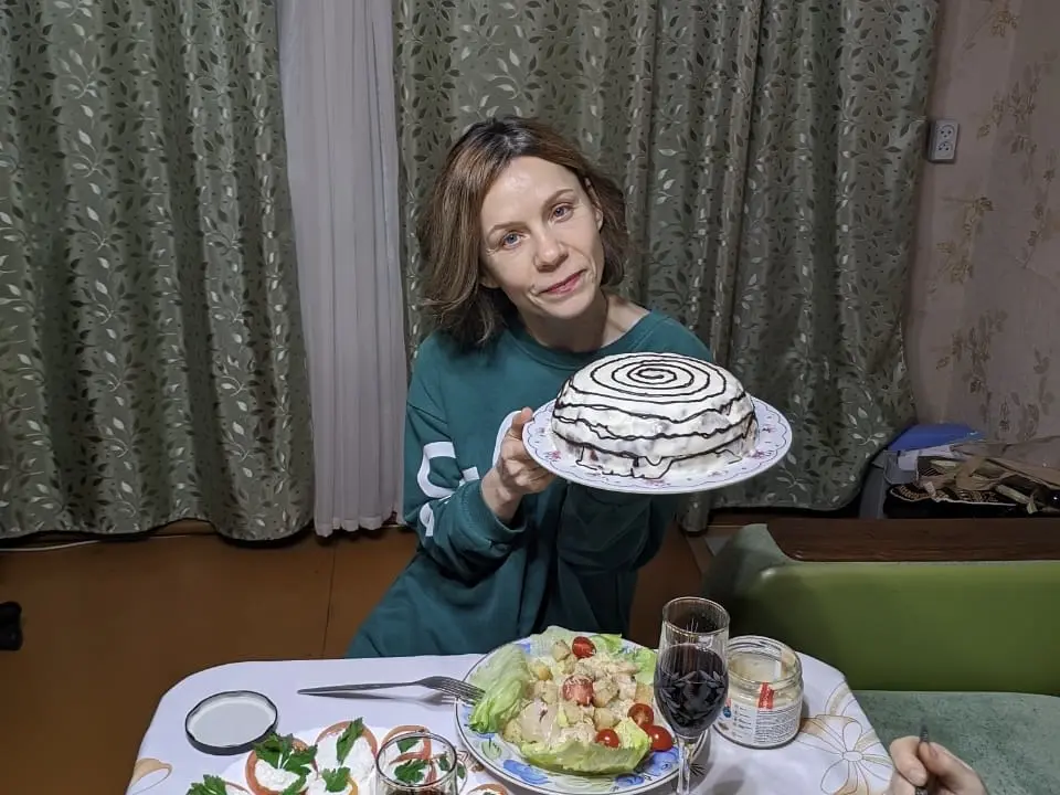 Из печенья «Рыбки» и банки сгущённого молока собираю торт без выпечки: нежный десерт прямиком из 80-х