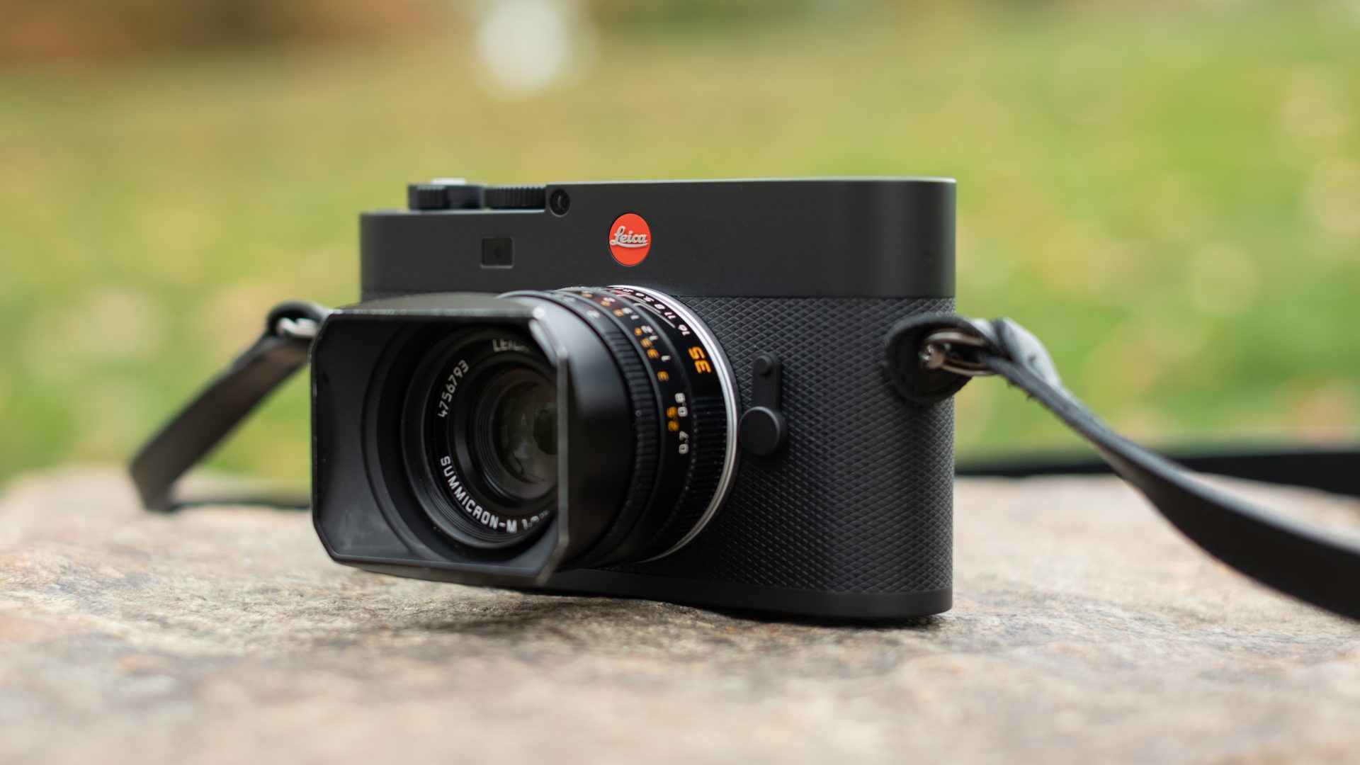 Лучшие камеры Leica в 2026 году: от классических дальномеров до беззеркальных систем картинка Лучшие камеры Leica в 2026 году: гид по выбору | DGL.RU